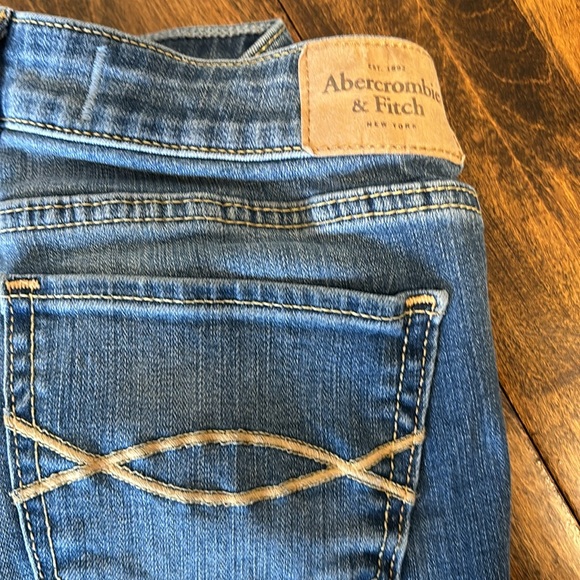 A&F Low-rise Jeggings - Picture 2 of 7